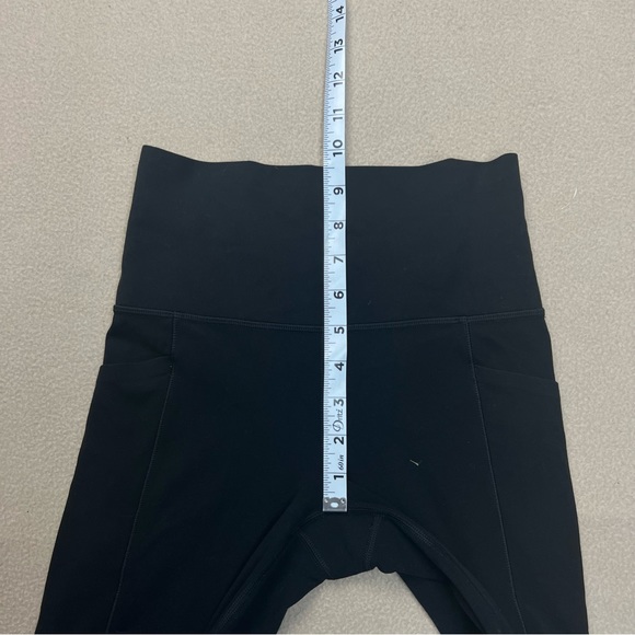 Athleta Salutation Stash Pocket II Cinch 7/8 Tight Womens XS Black nylon blend - Picture 3 of 7